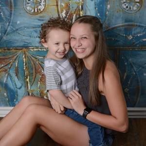 Meet your Posher, Hannah